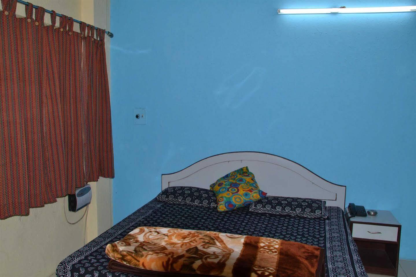Backpacker Stephels Hostel Jaipur Ngoại thất bức ảnh