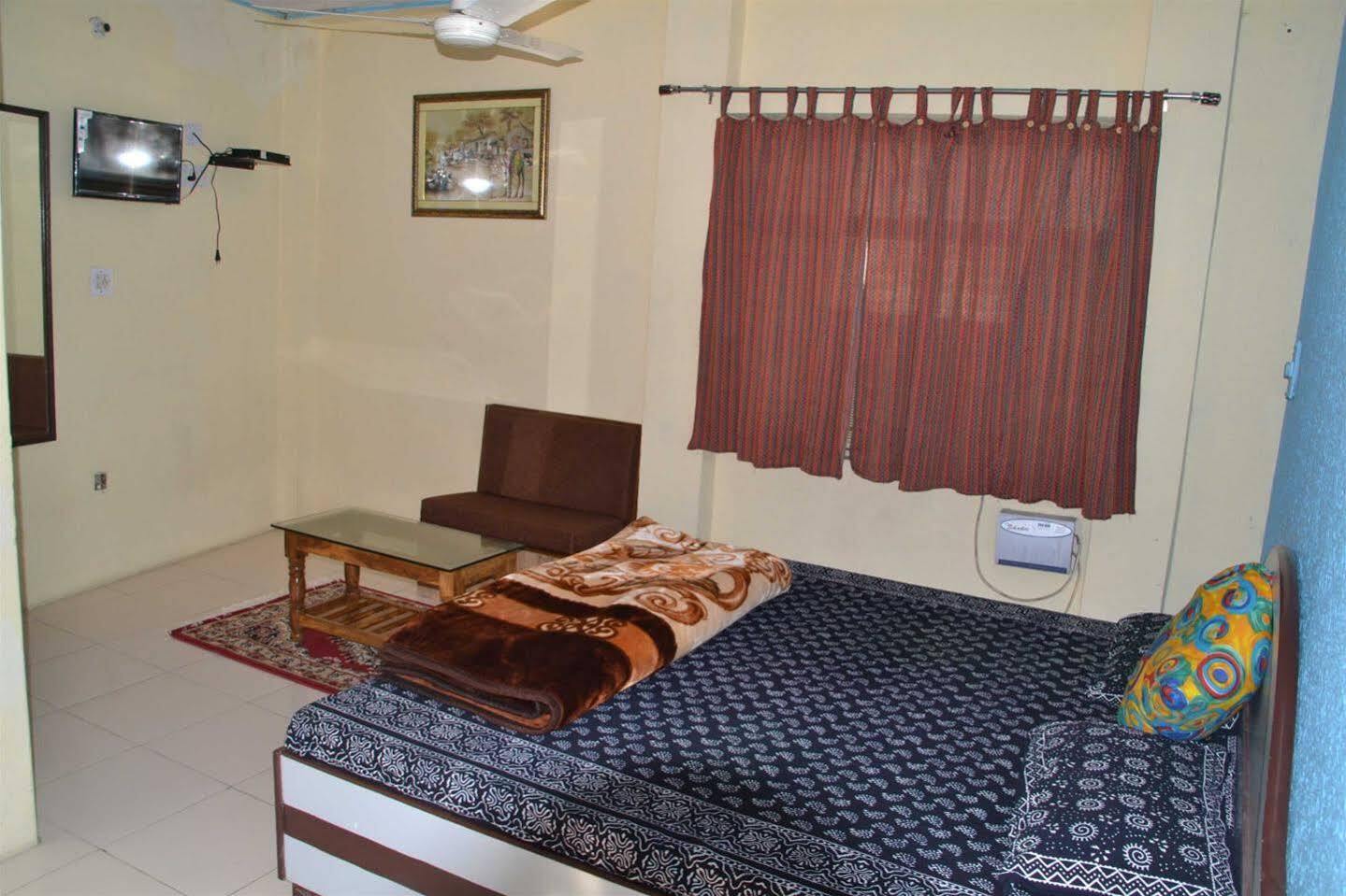 Backpacker Stephels Hostel Jaipur Ngoại thất bức ảnh