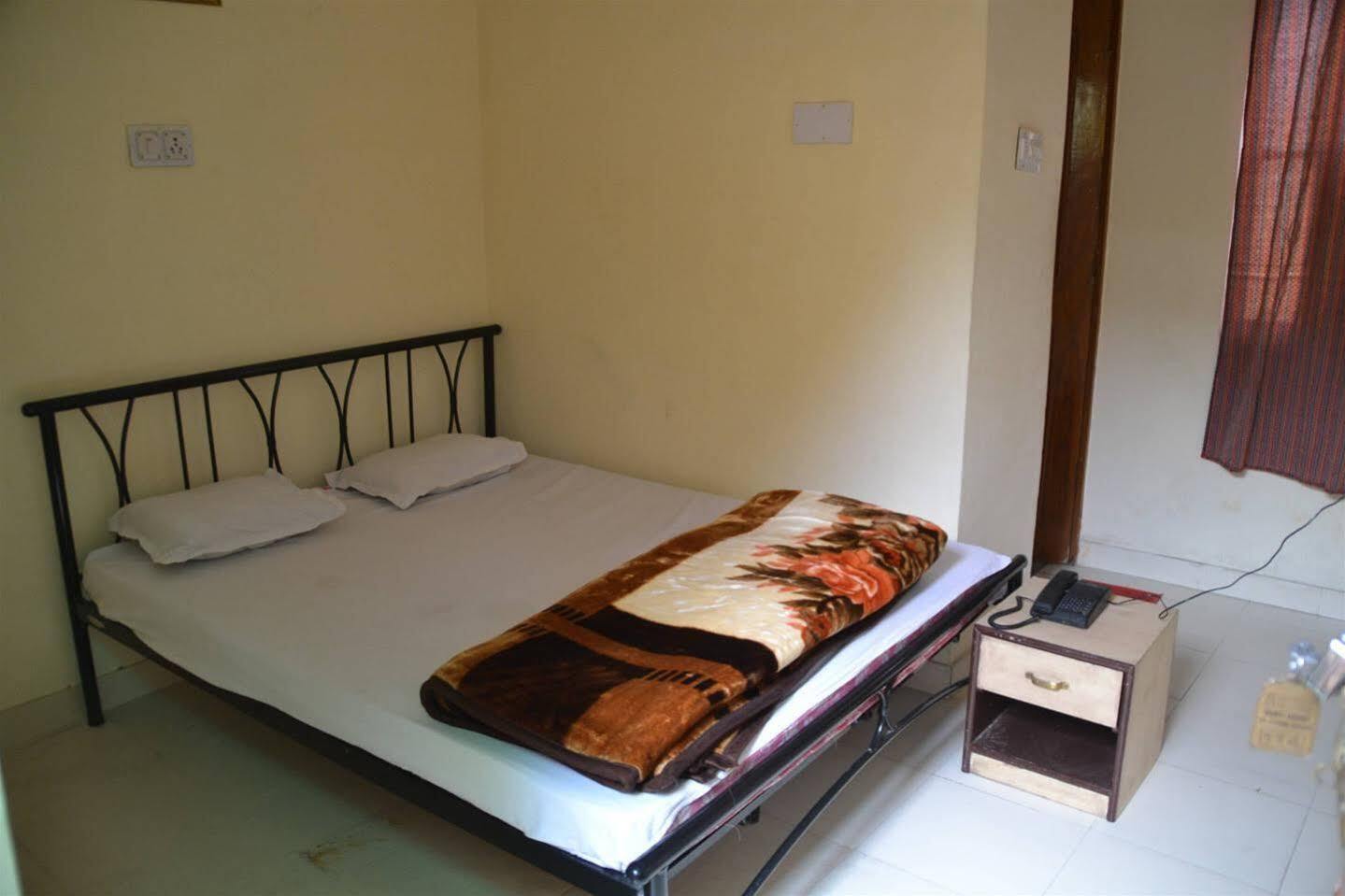 Backpacker Stephels Hostel Jaipur Ngoại thất bức ảnh